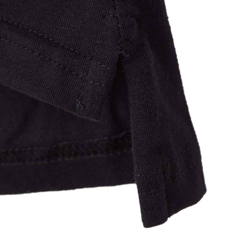 021 ESSENTIAL SPLIT-HEM T-SHIRT - PRETO